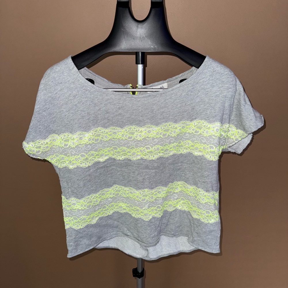 Aeropostale Gray Crop Top with Yellow Lace